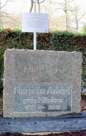 Ehrengrab von Dr. Arndt Adorf (Arzt, Kommunalpolitiker, Inhaber des Konservatoriums) 1923 - 1991